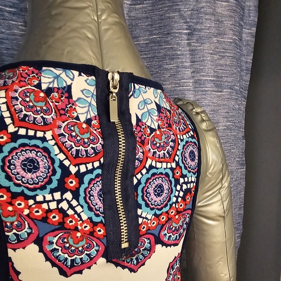 Sleeveless Maxi Dress - Picture 4 of 6